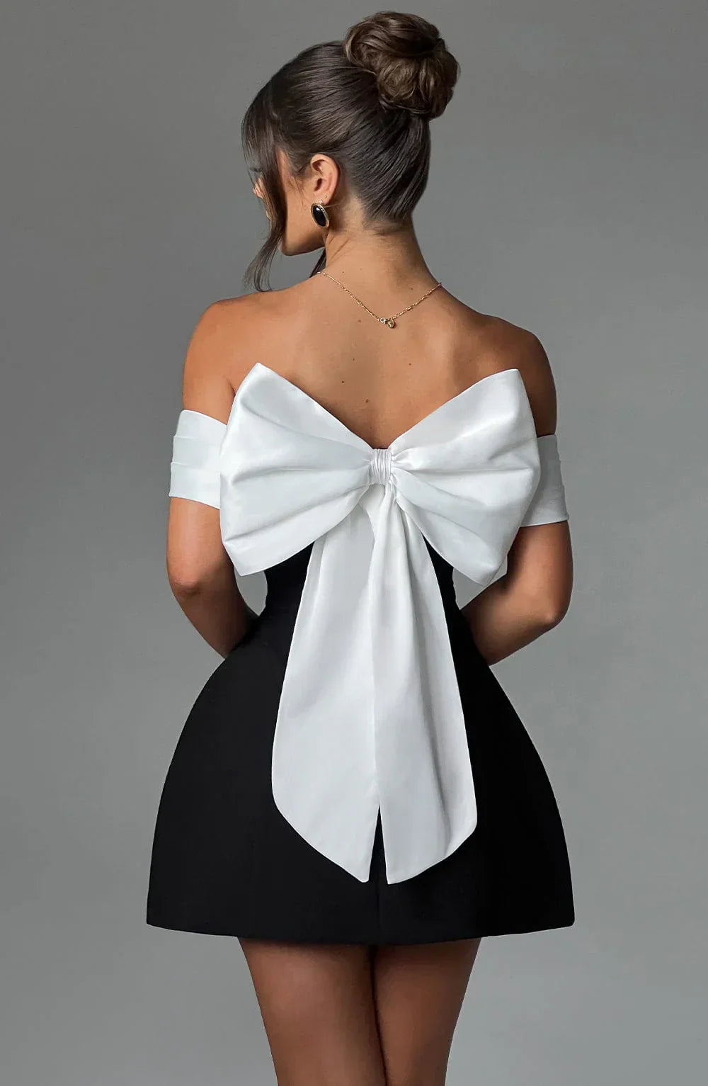 NOIR BLOOM MINI DRESS - BLACK