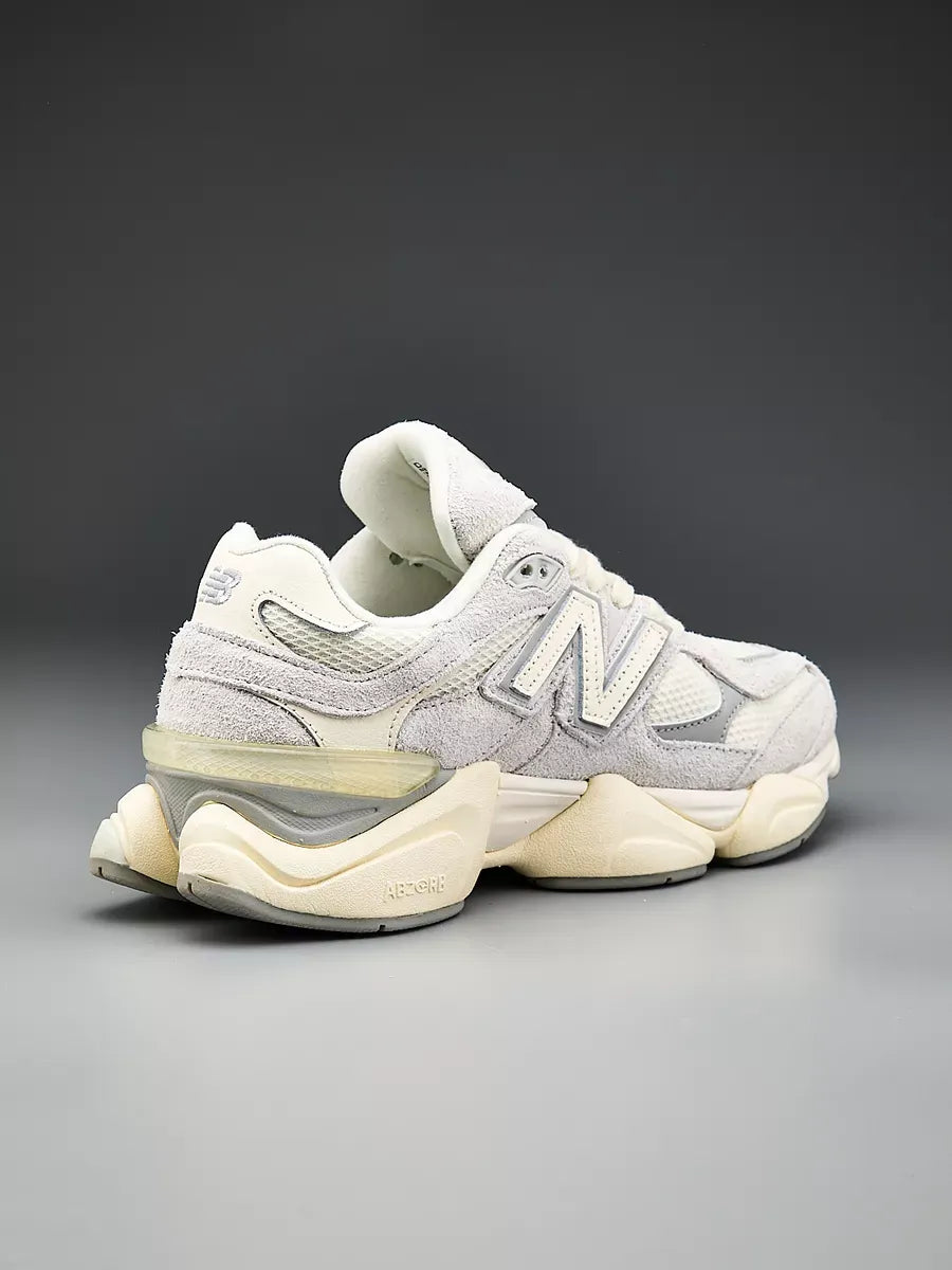 New Balance 9060 Beige